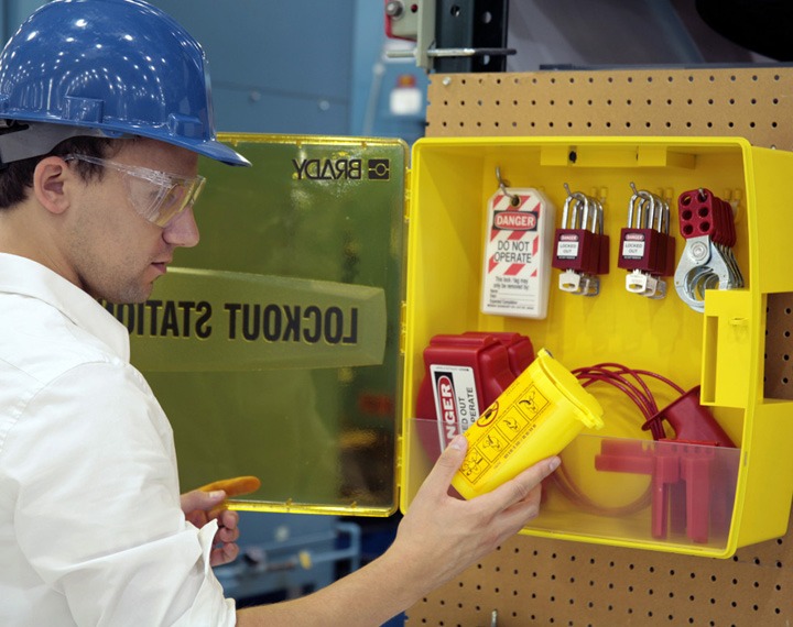 Curso Brigadas de evacuación y comunicación - Seguridad a Conciencia En este curso conocerás cómo se conforman y funcionan las brigadas de evacuación y comunicación